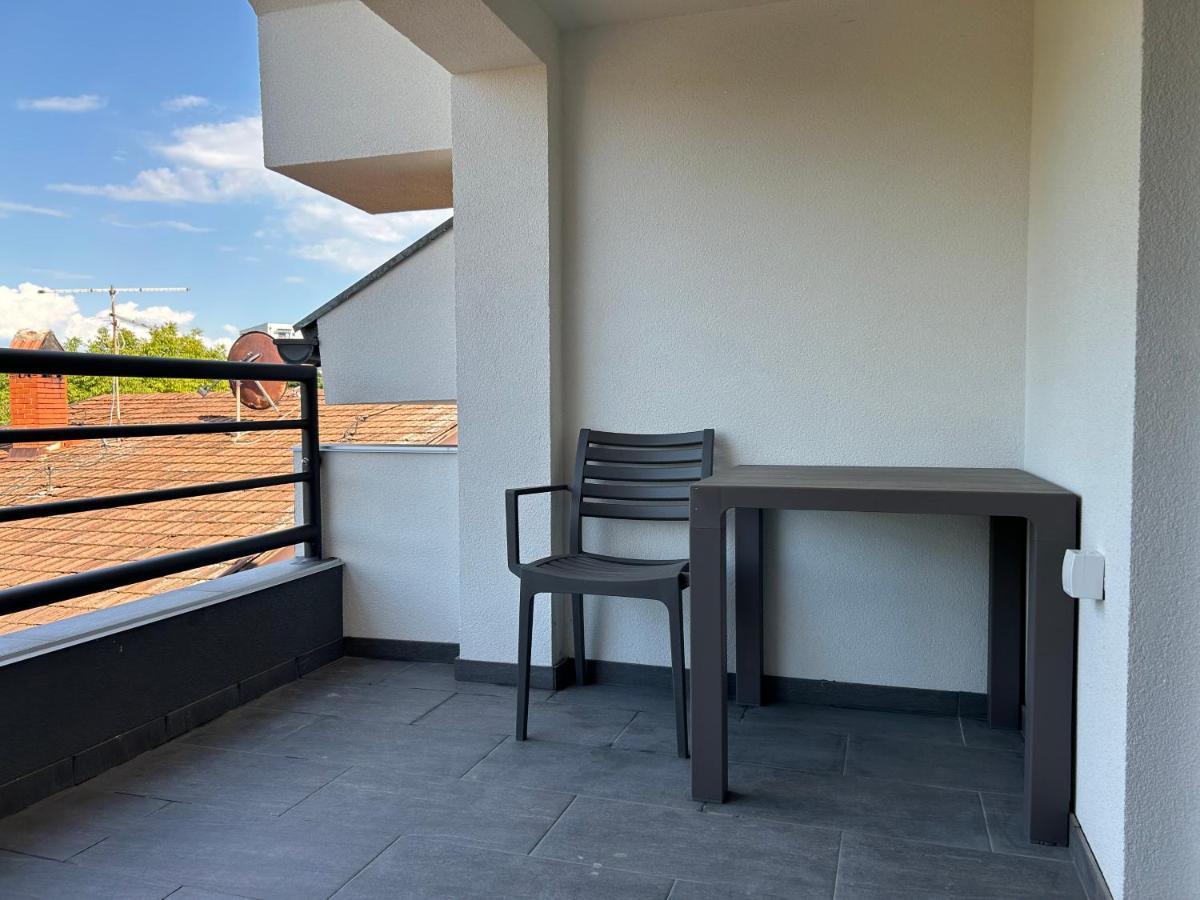 La Casa Apartments Ягодина Екстер'єр фото