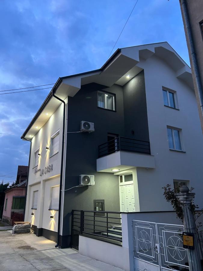 La Casa Apartments Ягодина Екстер'єр фото